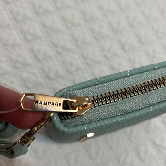 Super Cute Rampage Small Cross Body Bag - NWT - Picture 4 of 5